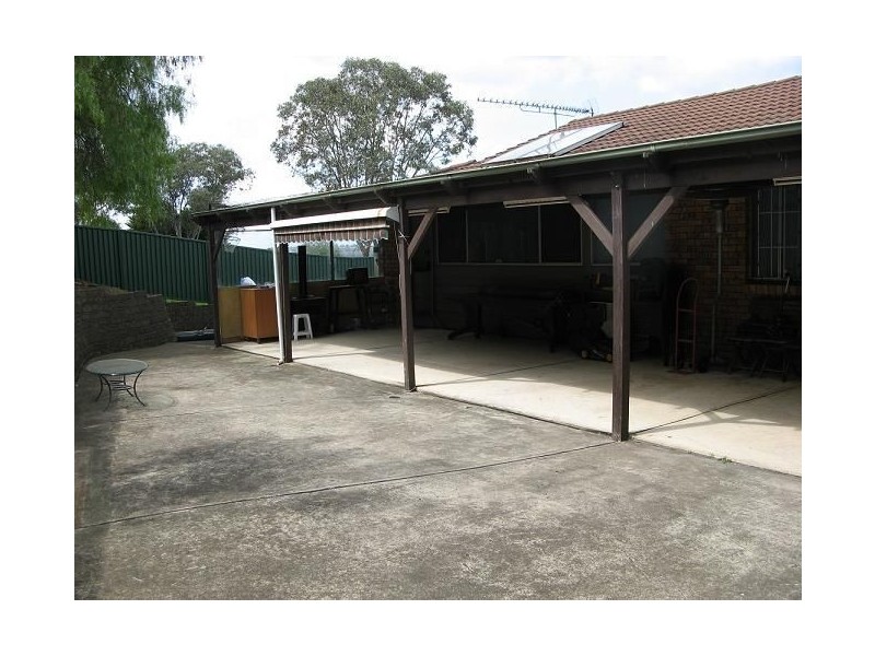 15 Moonstone Place, Eagle Vale NSW 2558