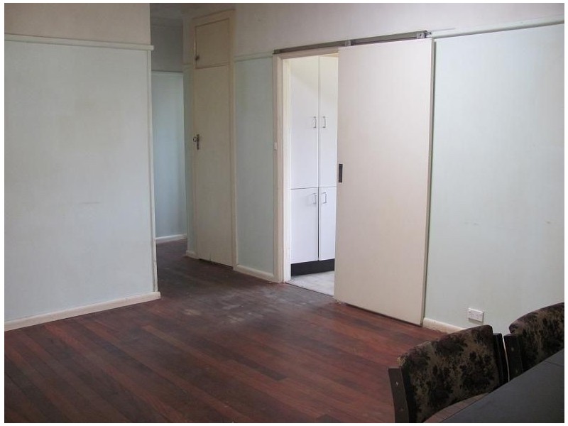 61 Wattle Avenue, Macquarie Fields NSW 2564