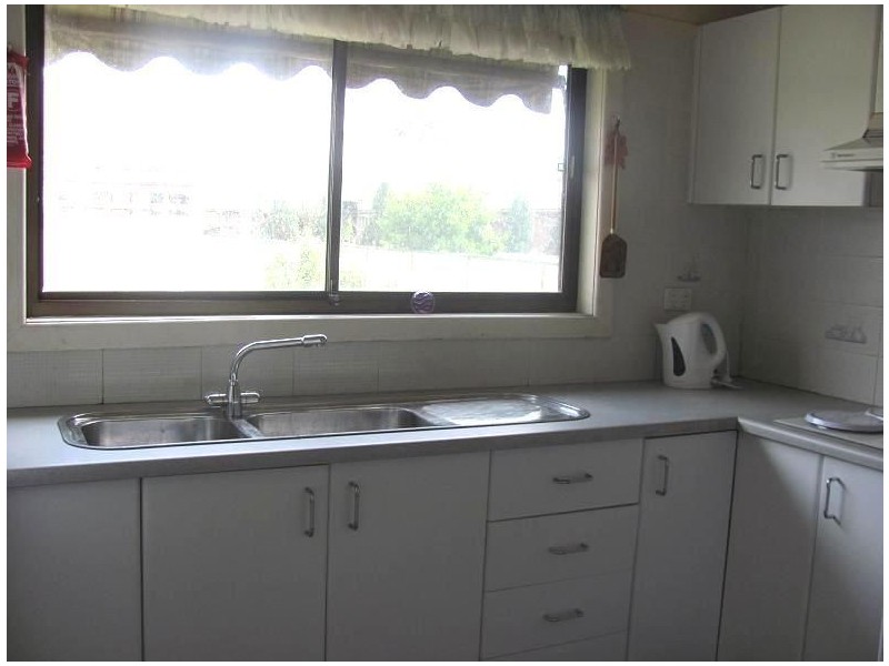 61 Wattle Avenue, Macquarie Fields NSW 2564