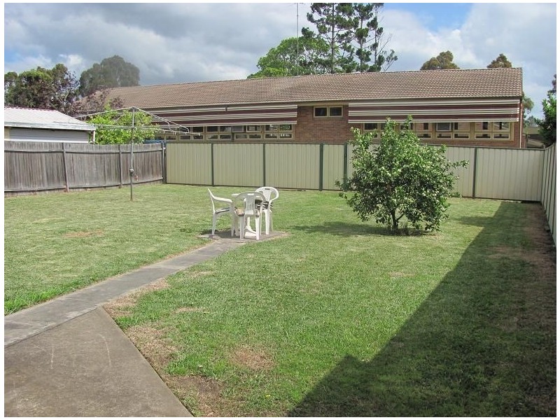 61 Wattle Avenue, Macquarie Fields NSW 2564