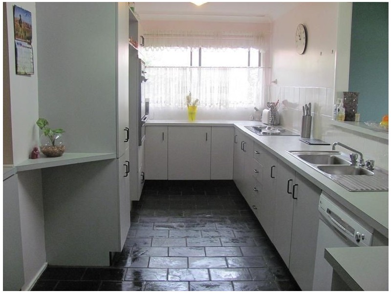 5 Hodkin Place, Ingleburn NSW 2565