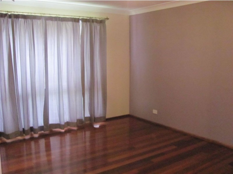 15 Azalea Place, Macquarie Fields NSW 2564