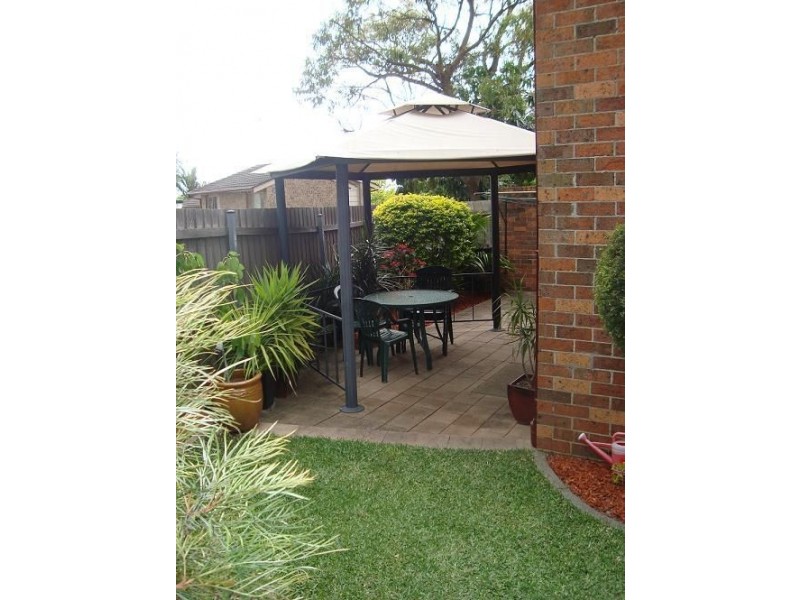 11/6 Jacquinot Place, Glenfield NSW 2167