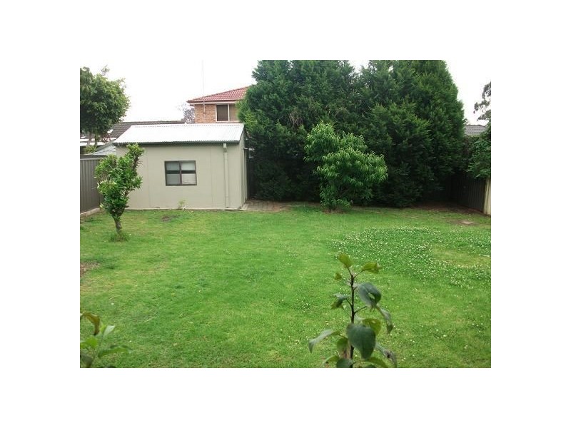 3 Ivanhoe Street, Ingleburn NSW 2565