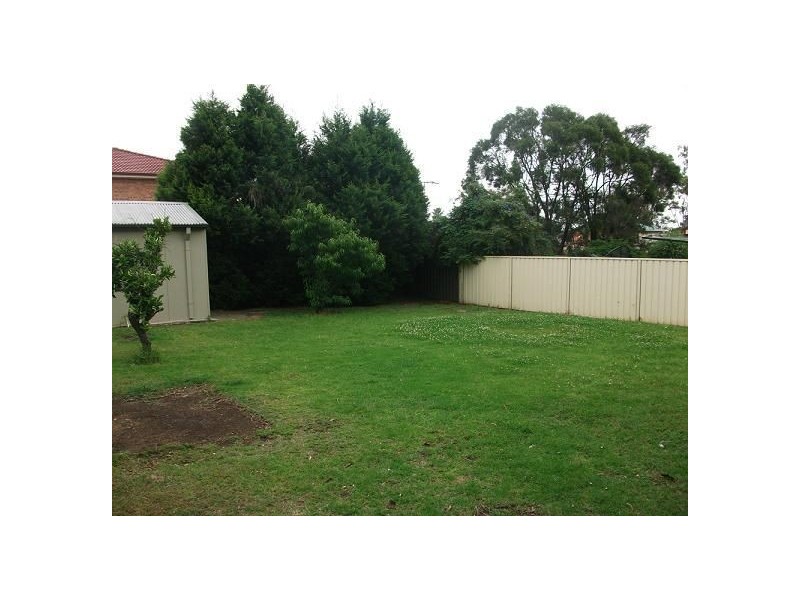 3 Ivanhoe Street, Ingleburn NSW 2565