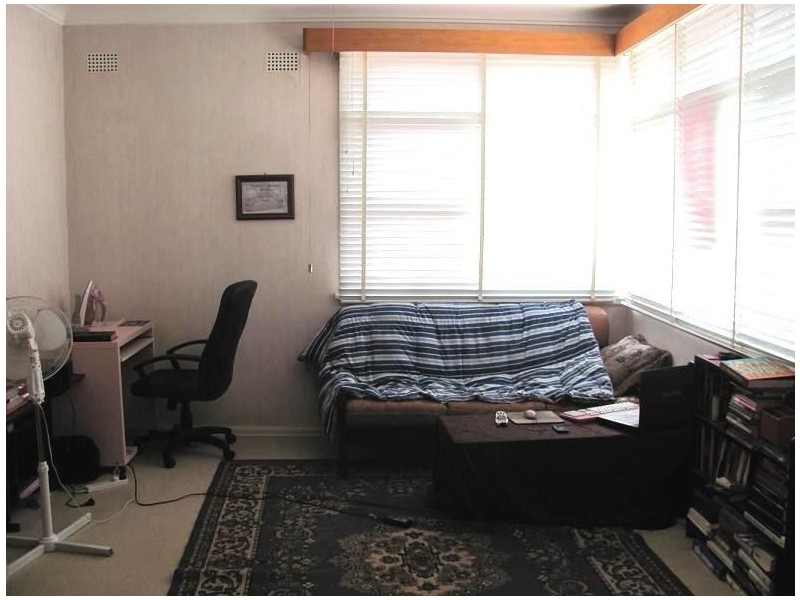 36 Parkland Avenue, Macquarie Fields NSW 2564