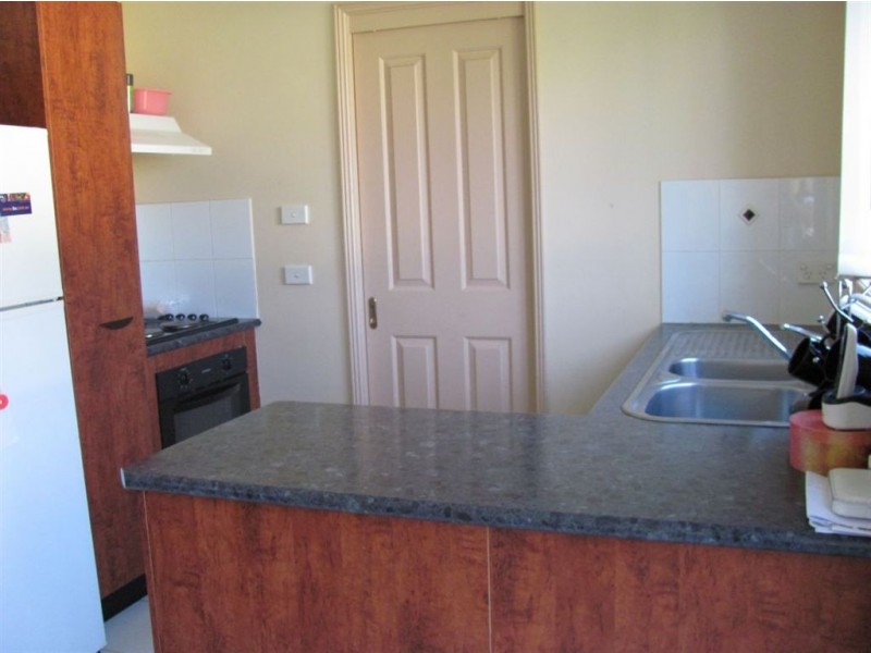 1/14 Westringia place, Macquarie Fields NSW 2564