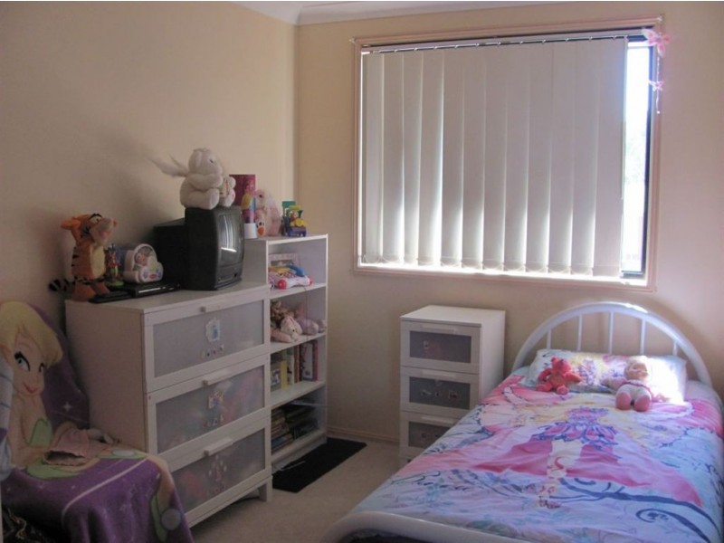 1/14 Westringia place, Macquarie Fields NSW 2564