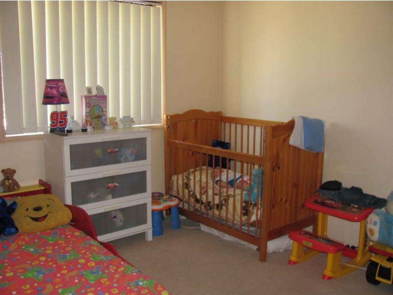 1/14 Westringia place, Macquarie Fields NSW 2564