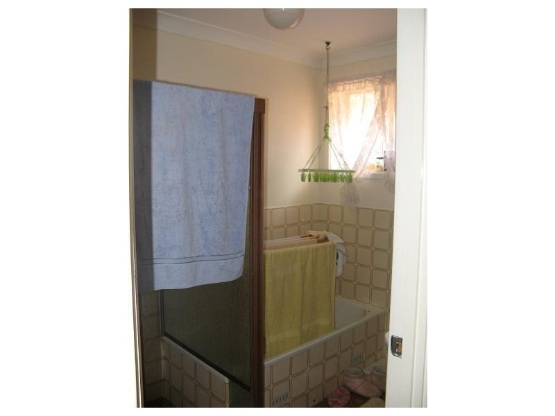 22 Cochrane Street, Minto NSW 2566