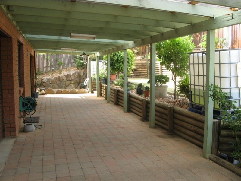 14 Merryweather Close, Minto NSW 2566