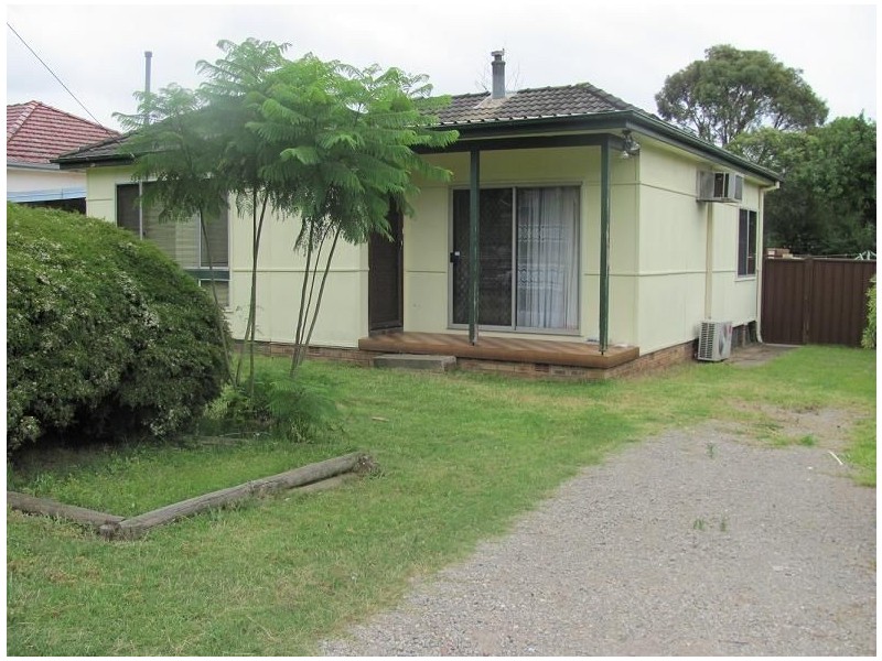 22 Gloucester Street, Macquarie Fields NSW 2564