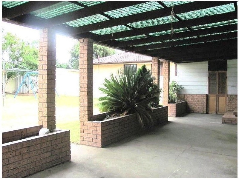 18 Evelyn Street, Macquarie Fields NSW 2564