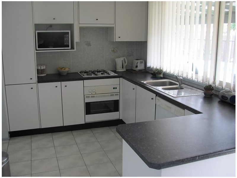 8 Stutz Place, Ingleburn NSW 2565