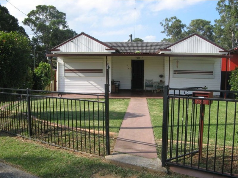 138 Saywell Road, Macquarie Fields NSW 2564