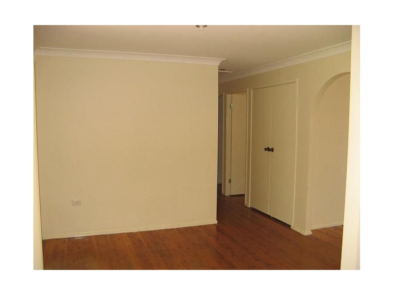 136 Helicia Road, Macquarie Fields NSW 2564