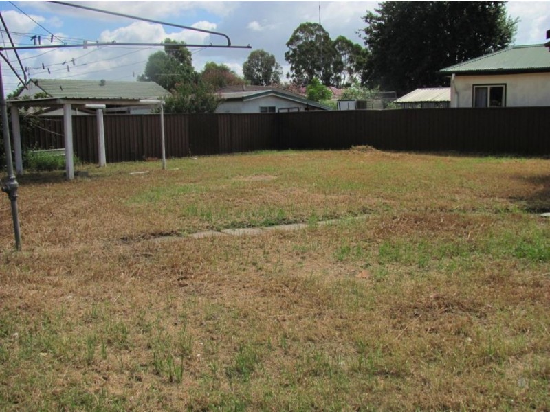 11 Annette Avenue, Ingleburn NSW 2565