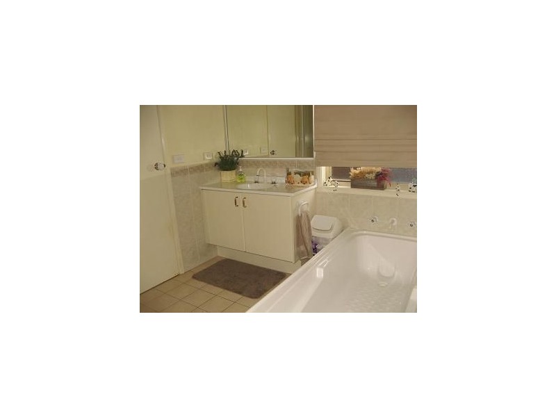 34B Third Ave, Macquarie Fields NSW 2564