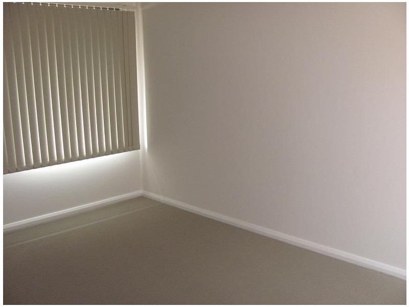 10/15-19 Fourth Avenue, Macquarie Fields NSW 2564