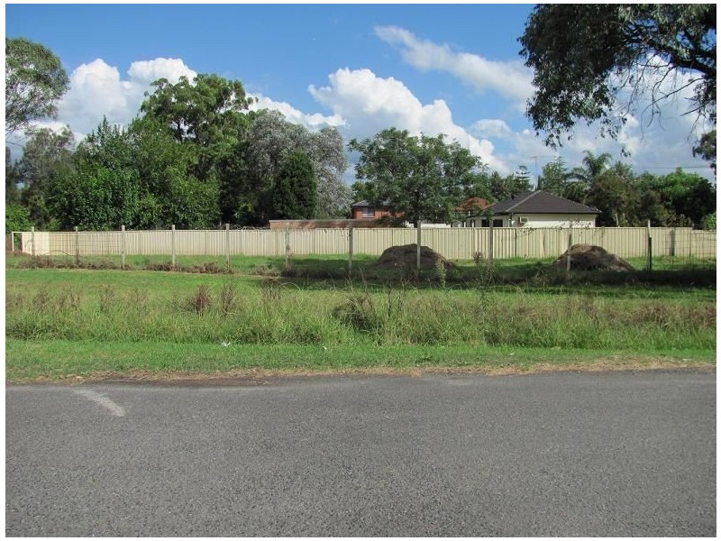 59 Alexander Crescent, Macquarie Fields NSW 2564