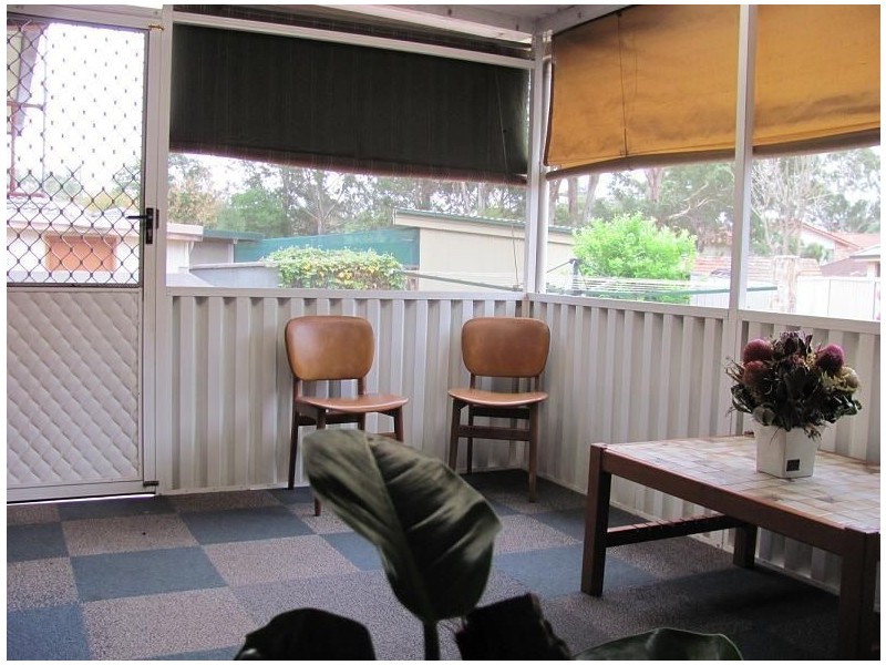 8 Victoria Road, Macquarie Fields NSW 2564