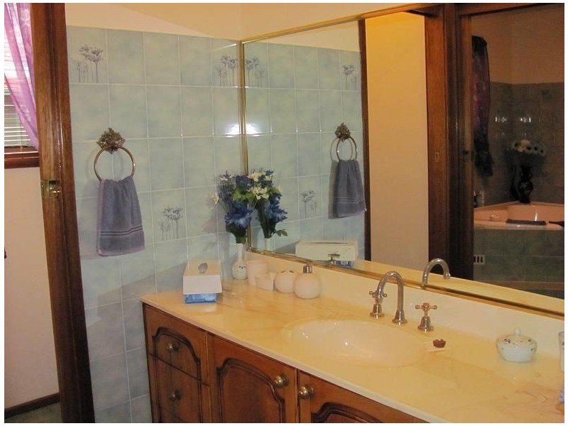 13 Hodkin Place, Ingleburn NSW 2565