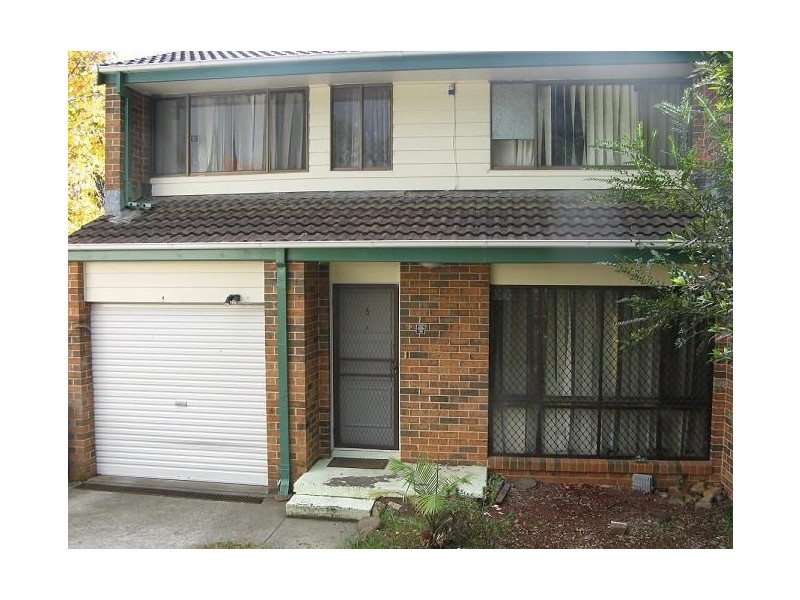 5/27 Waratah Crescent, Macquarie Fields NSW 2564