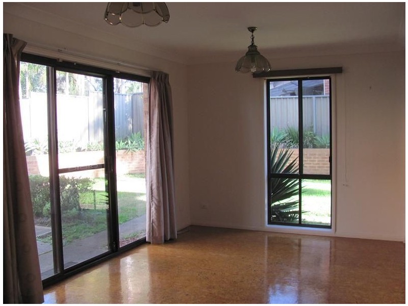 15 Renault Place, Ingleburn NSW 2565