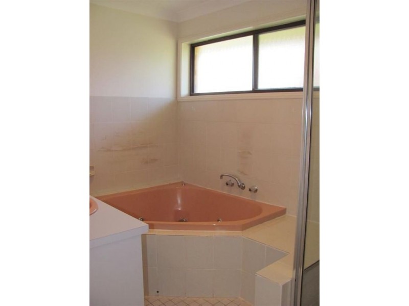 15 Renault Place, Ingleburn NSW 2565