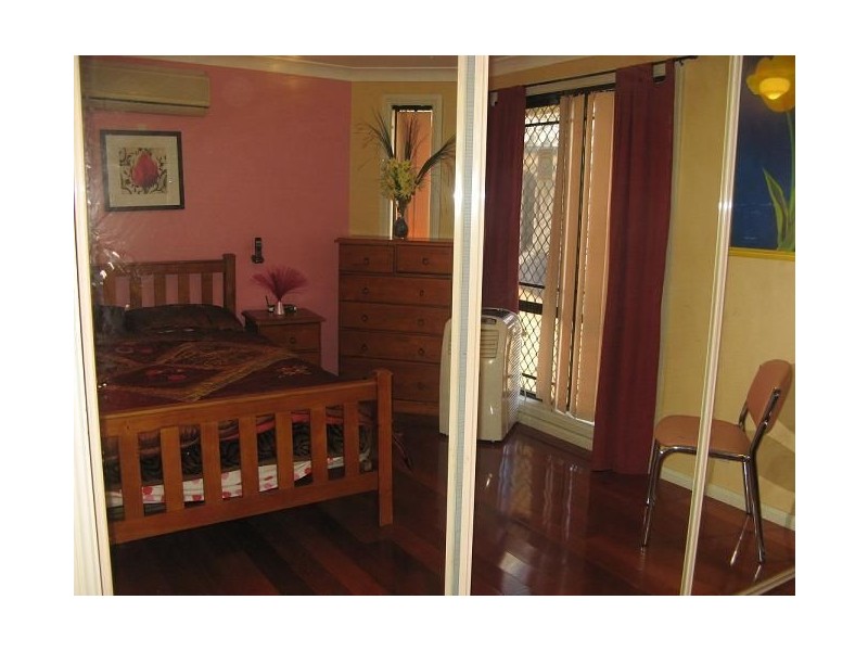 2/8 Redfern Road, Minto NSW 2566