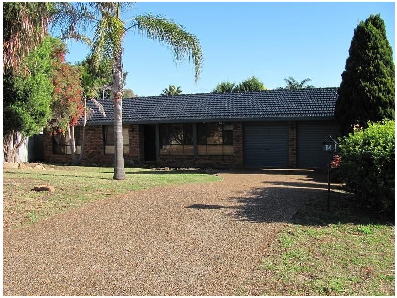 14 Heliodor Place, Eagle Vale NSW 2558