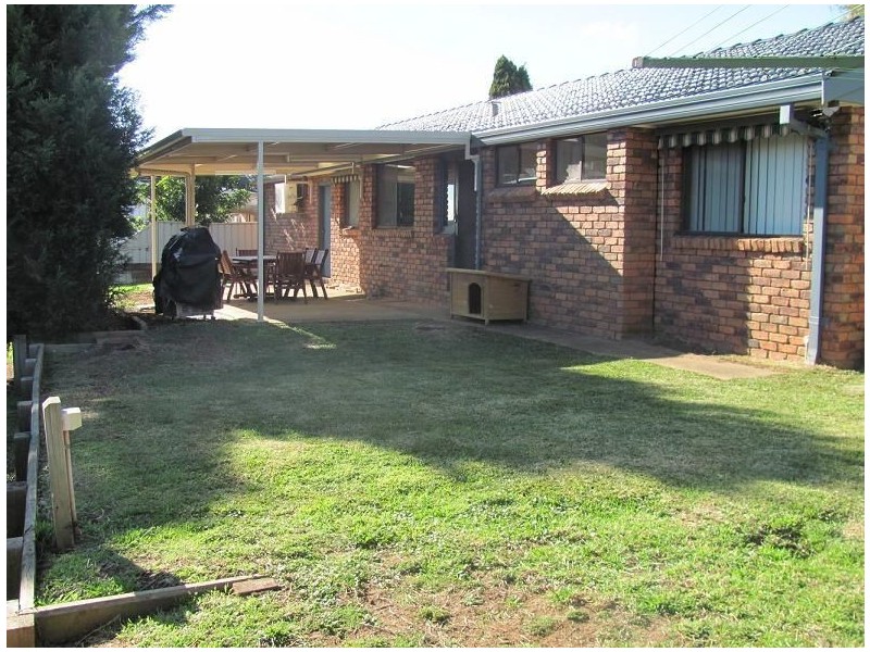 14 Heliodor Place, Eagle Vale NSW 2558