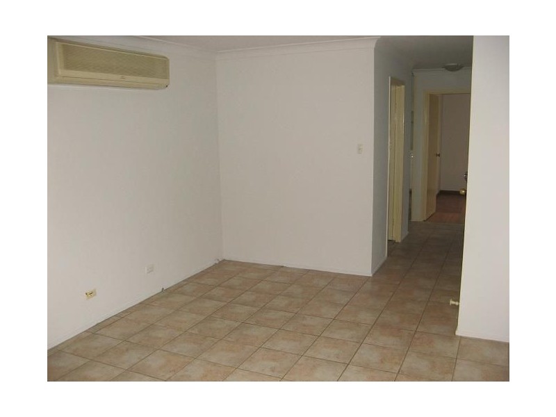 11/65 Fuchsia Crescent, Macquarie Fields NSW 2564