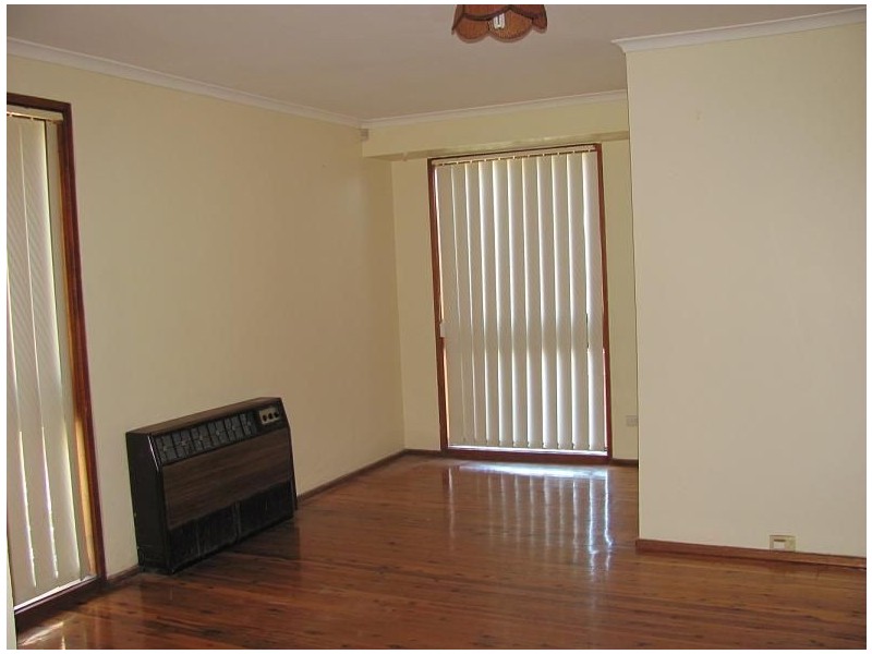 86 Evelyn Street, Macquarie Fields NSW 2564