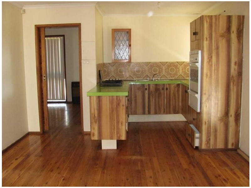 86 Evelyn Street, Macquarie Fields NSW 2564