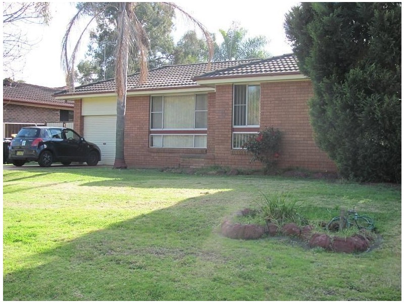 21 Livingstone Avenue, Ingleburn NSW 2565