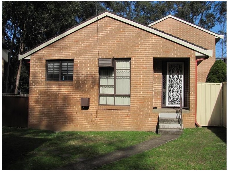 8/9-11 Clifford Crescent, Ingleburn NSW 2565