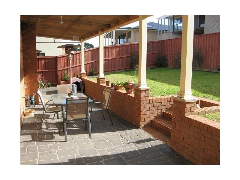 9 Rebellion Way, Macquarie Links NSW 2565