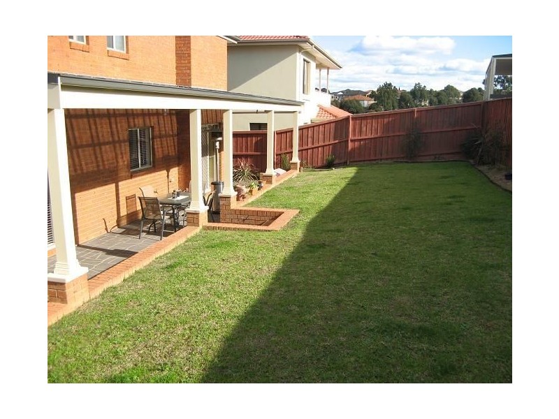 9 Rebellion Way, Macquarie Links NSW 2565