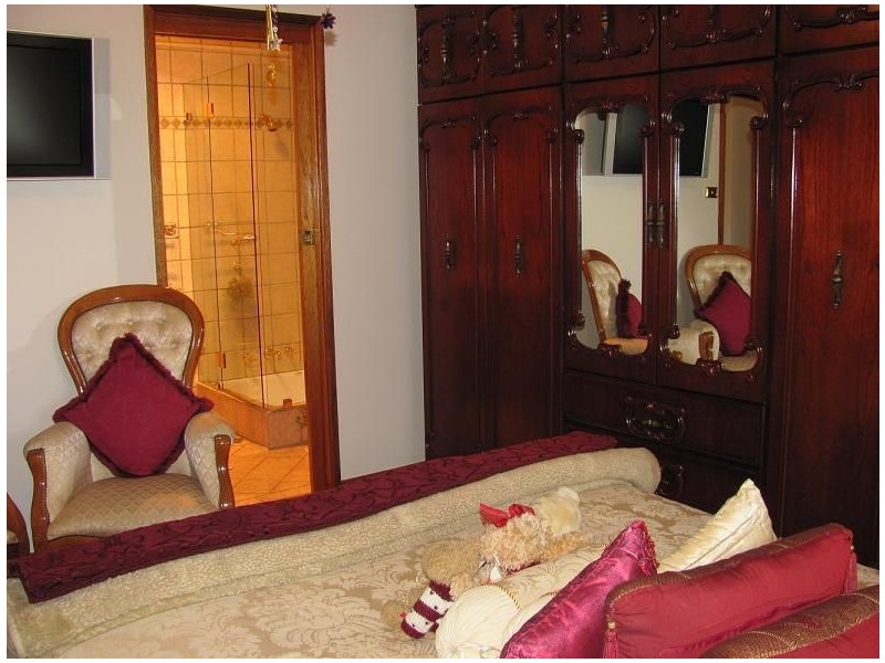 13 Hodkin Place, Ingleburn NSW 2565