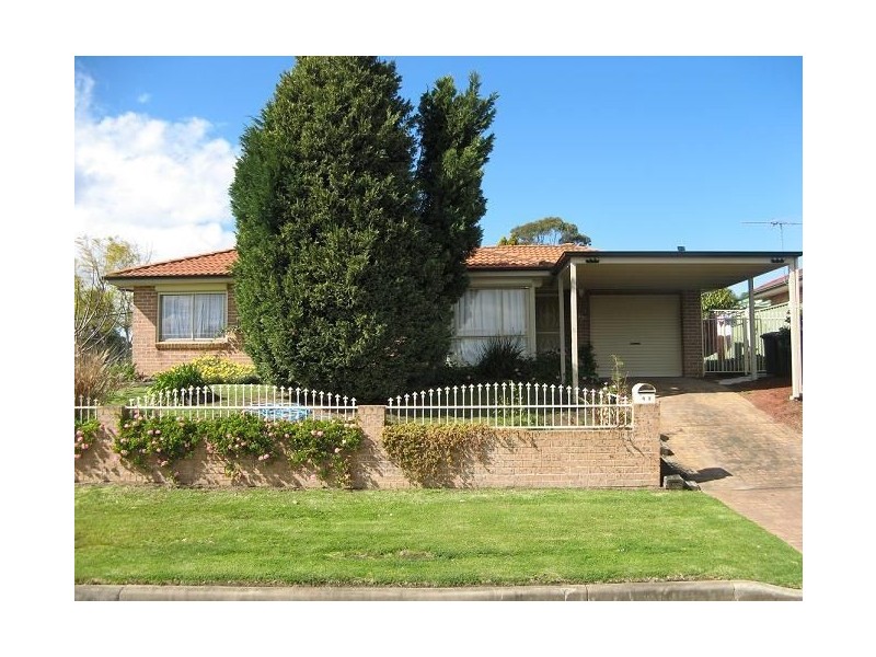 49 Lantana Street, Macquarie Fields NSW 2564