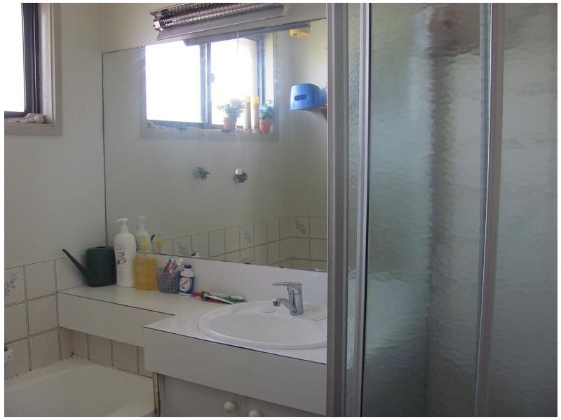 20 Thompson Place, Minto NSW 2566