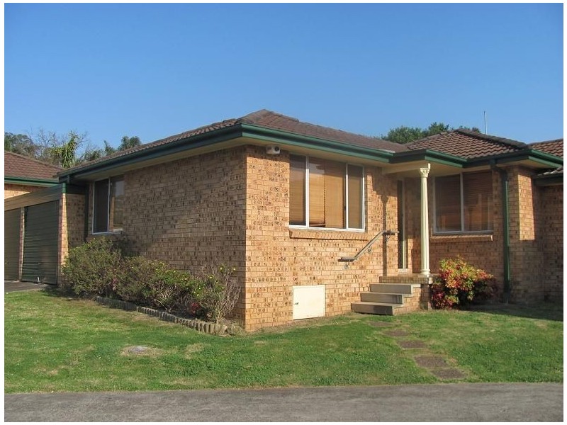 2/10 Bensley Road, Macquarie Fields NSW 2564