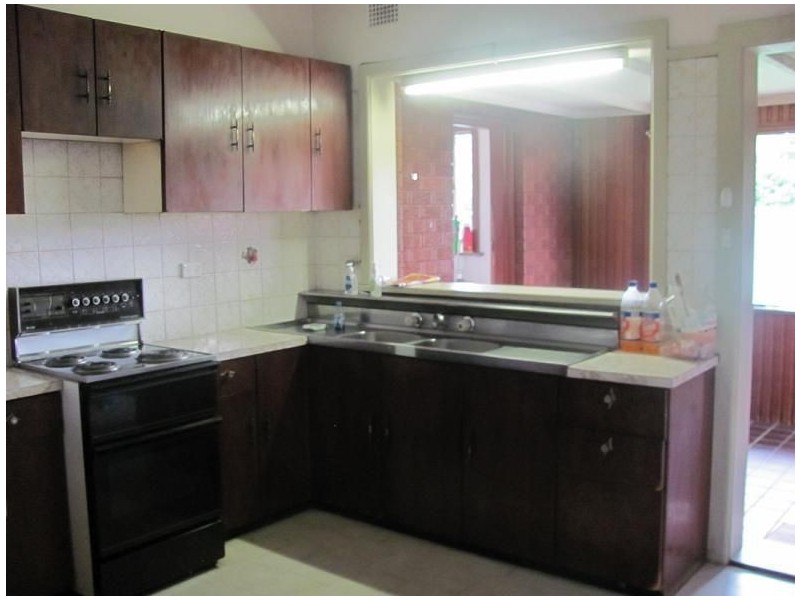 27 Gordon Avenue, Ingleburn NSW 2565