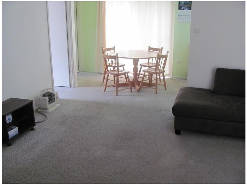 2/35 Bugatti Drive, Ingleburn NSW 2565