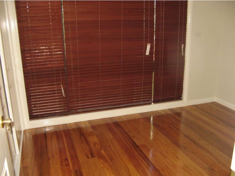 6 Bainbridge Avenue, Ingleburn NSW 2565