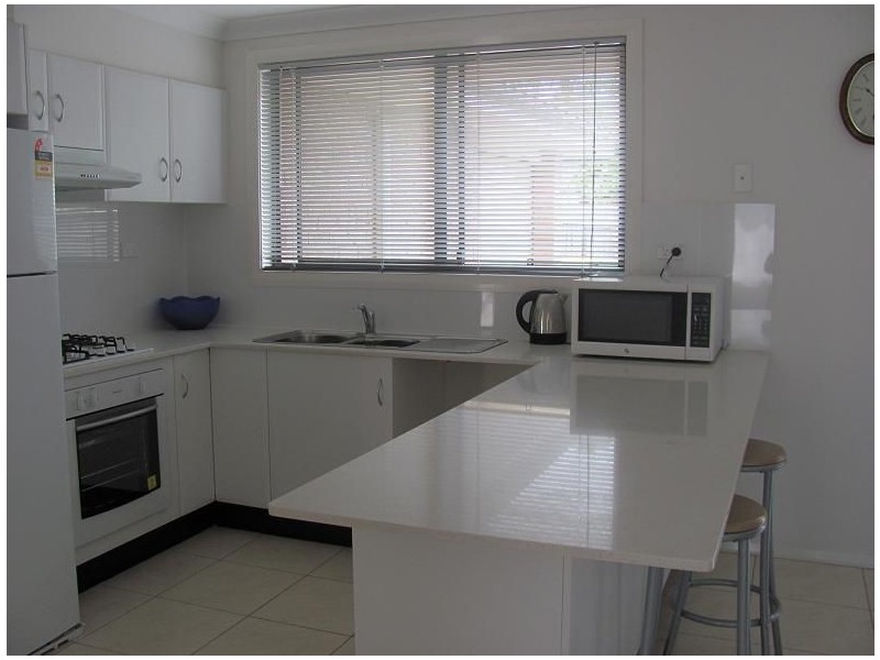 34 Rosewood Drive, Macquarie Fields NSW 2564