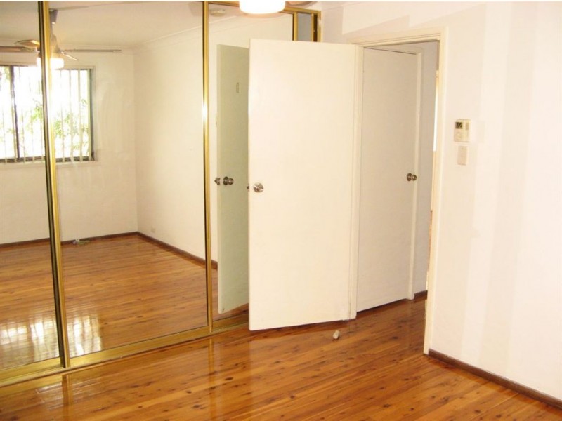 58 Fenton Crescent, Minto NSW 2566