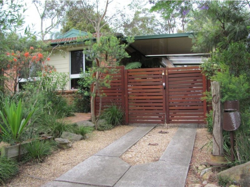 36 Gentian Avenue, Macquarie Fields NSW 2564
