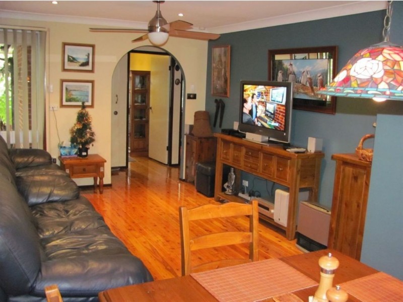 36 Gentian Avenue, Macquarie Fields NSW 2564